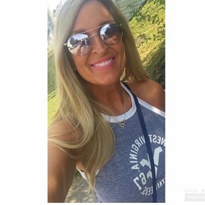 Meet your Posher, Mindy